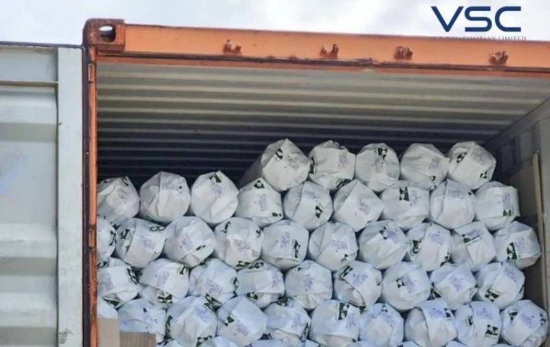 พลาสติกคลุมโรงเรือน จำนวน 200 ม้วน ส่งออกไปยัง มาเลเซีย