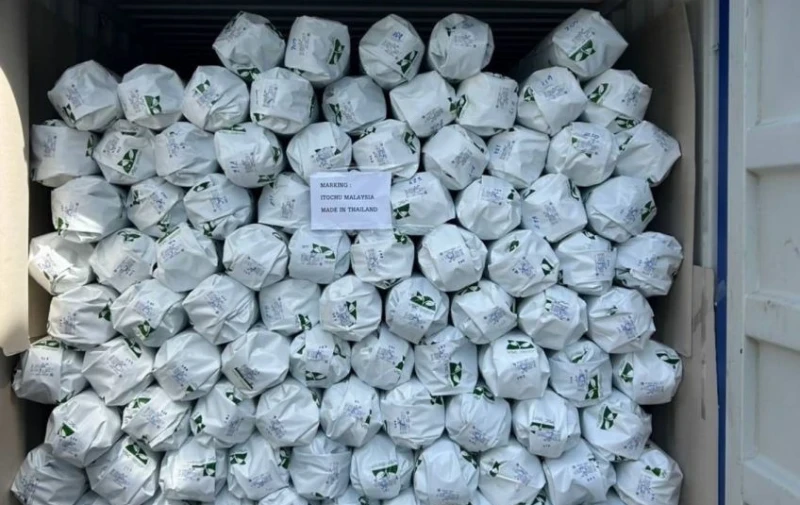 ส่งออกพลาสติกคลุมโรงเรือน จำนวนทั้งหมด 1,000 ม้วน ไปยัง Cameron Highlands ประเทศมาเลเซีย เพื่อส่งเสริมการปลูกผักสลัด